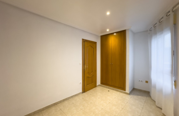Alquiler Larga Estancia - Apartamento - Elche - Plaza Benidorm