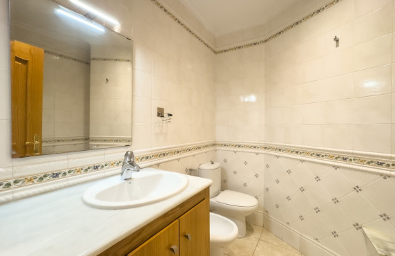 Alquiler Larga Estancia - Apartamento - Elche - Plaza Benidorm