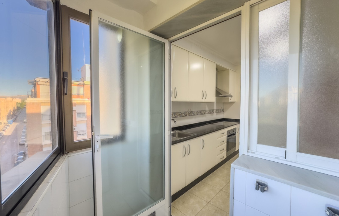 Alquiler Larga Estancia - Apartamento - Elche - Plaza Benidorm
