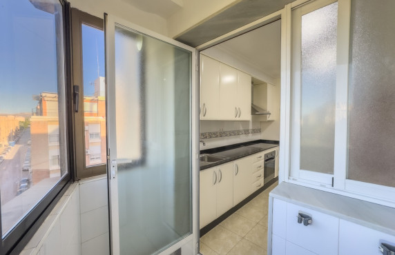 Alquiler Larga Estancia - Apartamento - Elche - Plaza Benidorm