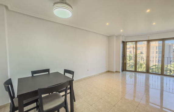 Alquiler Larga Estancia - Apartamento - Elche - Plaza Benidorm