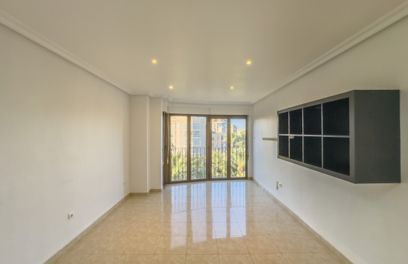 Alquiler Larga Estancia - Apartamento - Elche - Plaza Benidorm