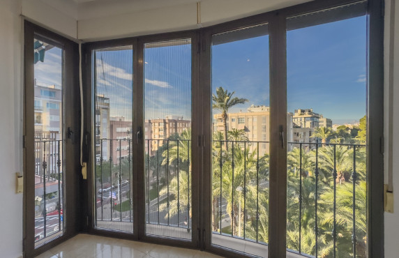 Alquiler Larga Estancia - Apartamento - Elche - Plaza Benidorm