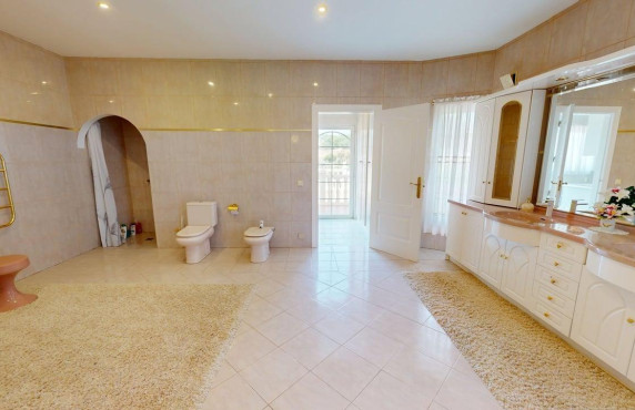 For Sale -  - l'Alfas del Pi - Colonia Escandinavia-Cautivador