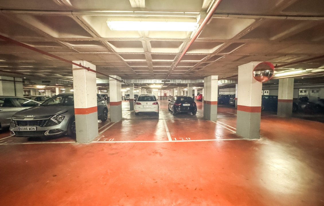 Long Rental Period - Garage - Elche - Plaza Benidorm