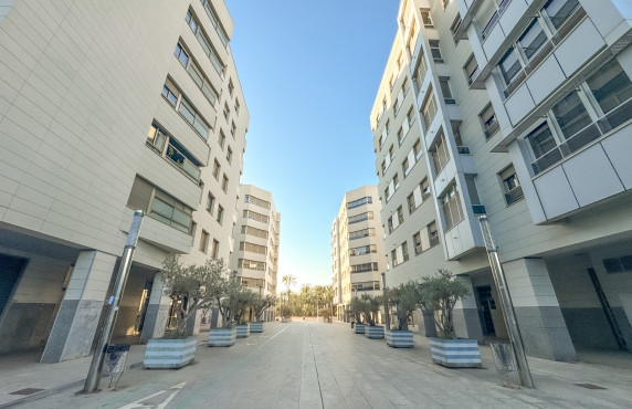 Long Rental Period - Garage - Elche - Plaza Benidorm