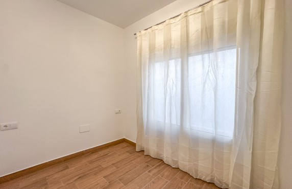 Alquiler Larga Estancia - Piso - Almoradi