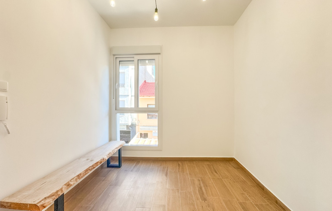 Alquiler Larga Estancia - Piso - Almoradi