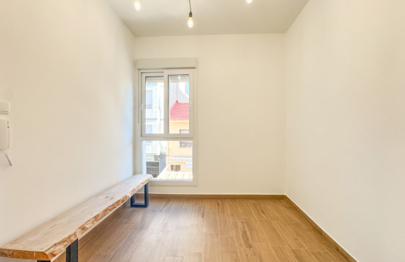 Alquiler Larga Estancia - Piso - Almoradi