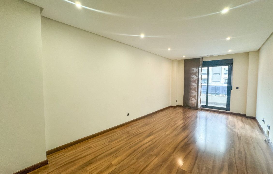 Long Rental Period - Apartment - Elche - Porcelanosa