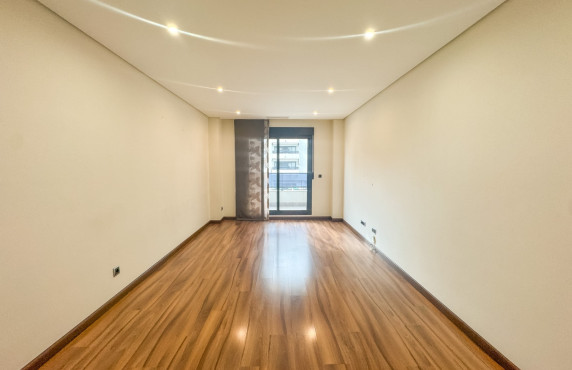 Long Rental Period - Apartment - Elche - Porcelanosa