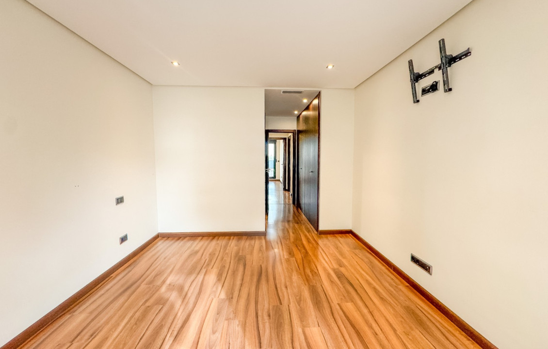 Long Rental Period - Apartment - Elche - Porcelanosa