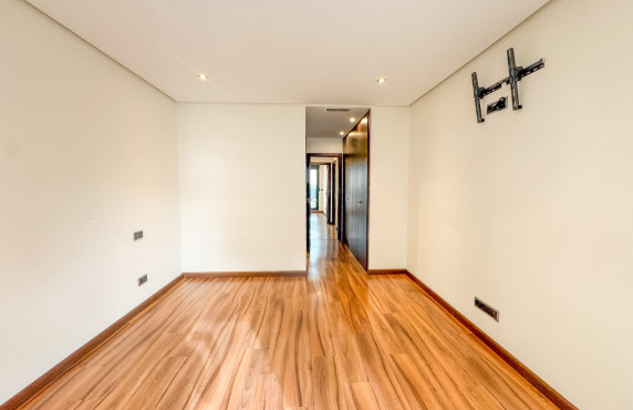 Long Rental Period - Apartment - Elche - Porcelanosa