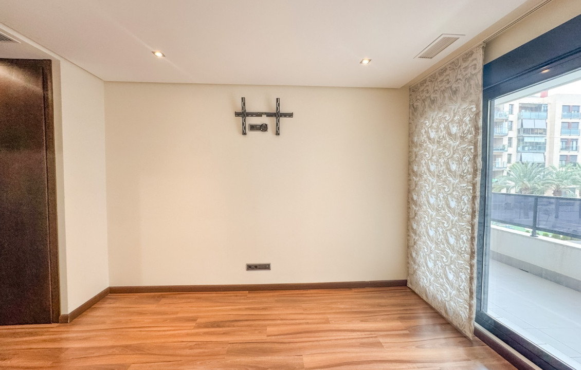 Long Rental Period - Apartment - Elche - Porcelanosa