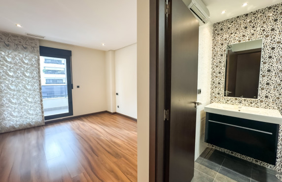 Long Rental Period - Apartment - Elche - Porcelanosa