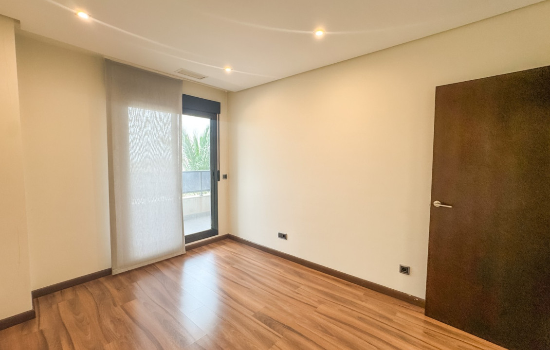 Long Rental Period - Apartment - Elche - Porcelanosa