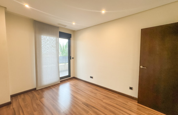 Long Rental Period - Apartment - Elche - Porcelanosa