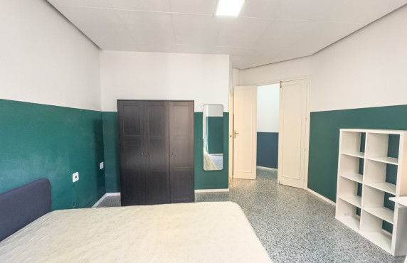 Alquiler de habitación de Larga Estancia - Apartamento - Elche - Centro
