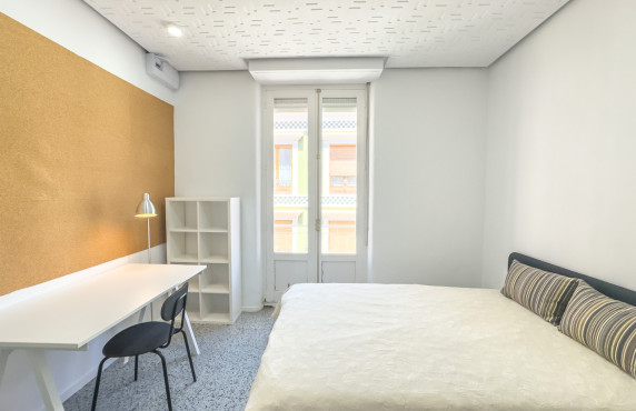 Alquiler de habitación de Larga Estancia - Apartamento - Elche - Centro