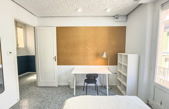 Alquiler de habitación de Larga Estancia - Apartamento - Elche - Centro