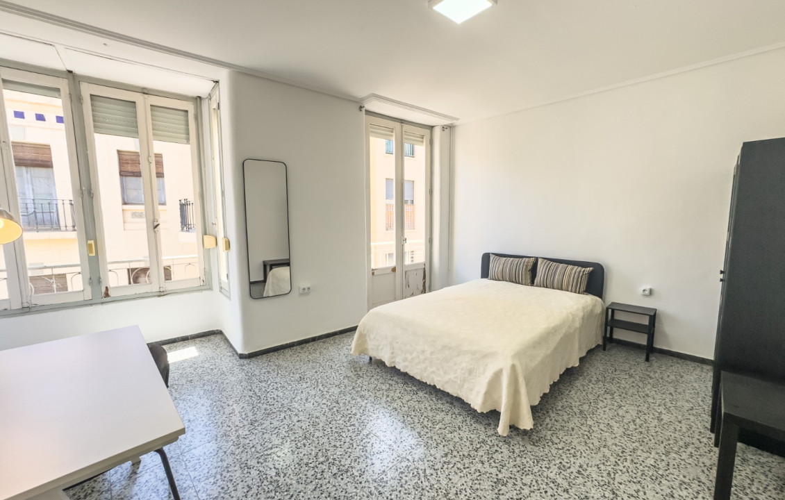 Alquiler de habitación de Larga Estancia - Apartamento - Elche - Centro
