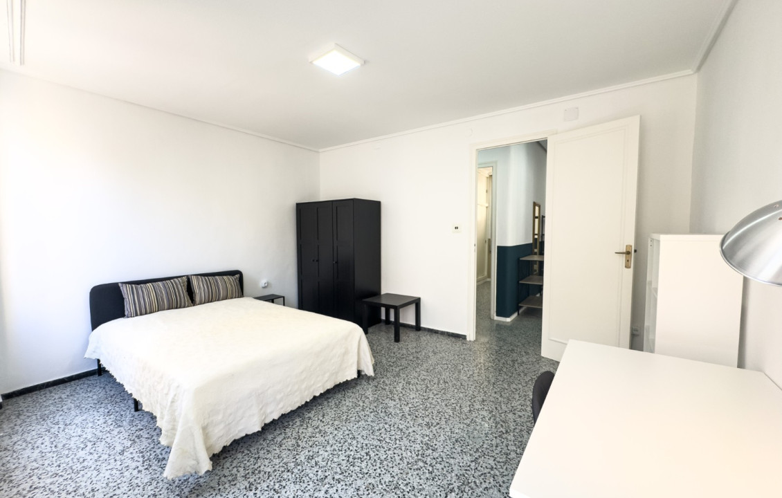 Alquiler de habitación de Larga Estancia - Apartamento - Elche - Centro