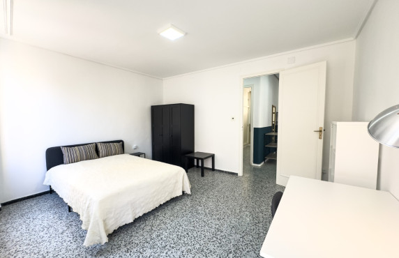 Alquiler de habitación de Larga Estancia - Apartamento - Elche - Centro