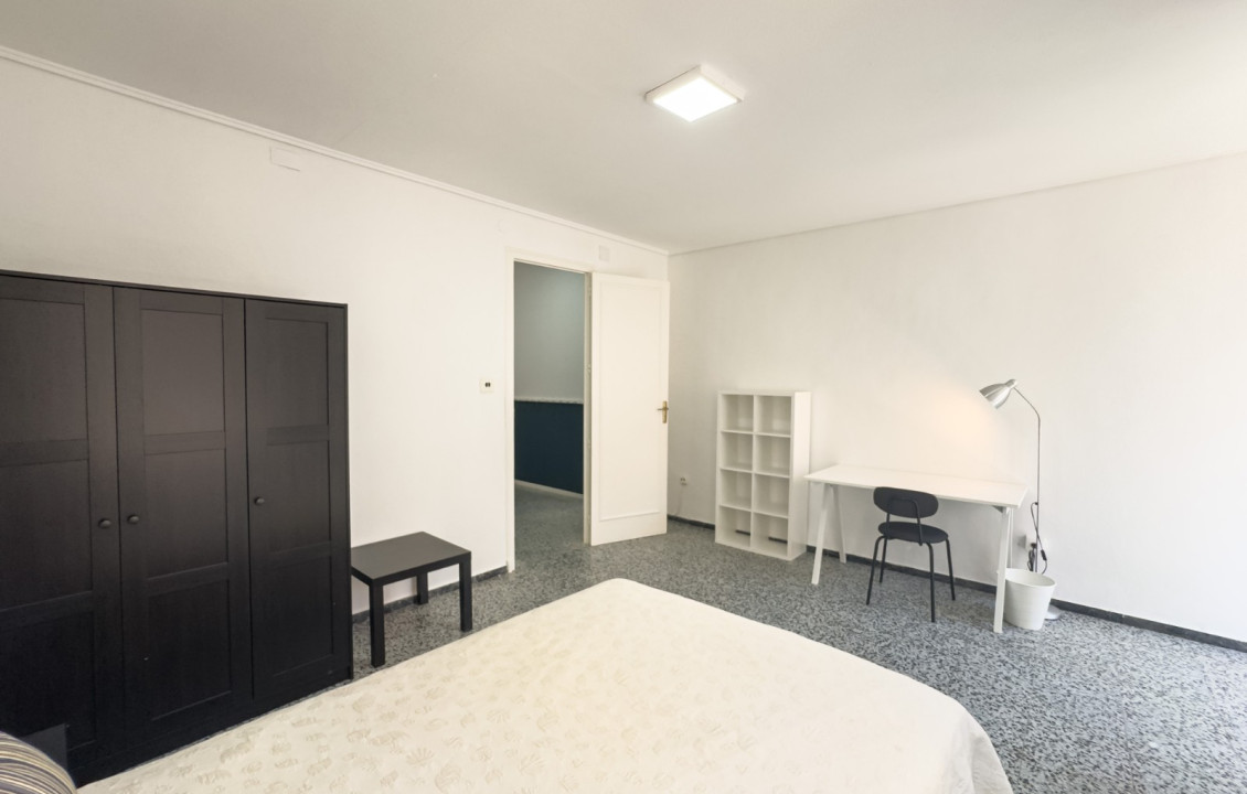 Alquiler de habitación de Larga Estancia - Apartamento - Elche - Centro