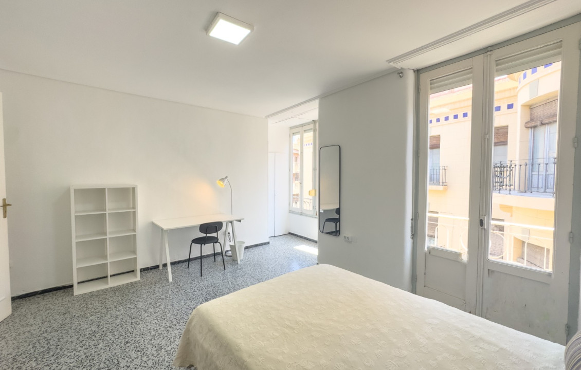 Alquiler de habitación de Larga Estancia - Apartamento - Elche - Centro
