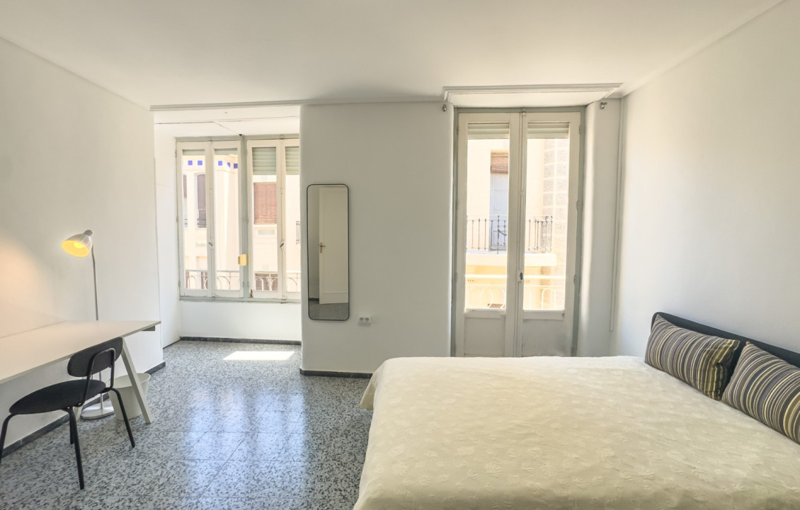 Alquiler de habitación de Larga Estancia - Apartamento - Elche - Centro
