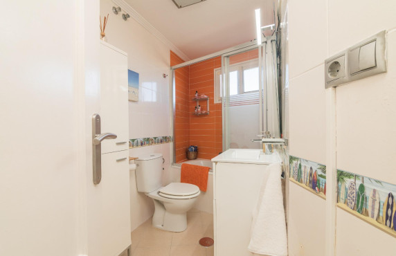 For Sale -  - Arenales del sol - Zona paseo maritimo