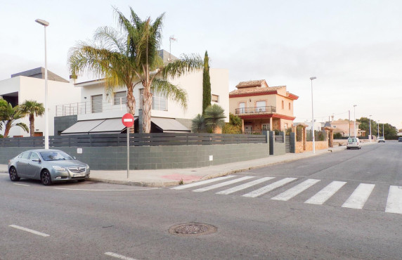 Venta - Terreno urbano - La hoya - La Hoya-Daimes-El Derramador
