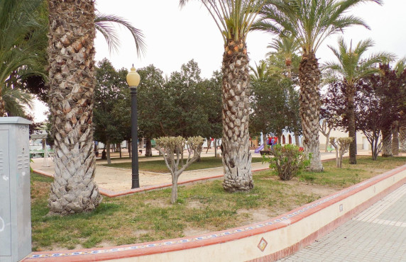 Venta - Terreno urbano - La hoya - La Hoya-Daimes-El Derramador