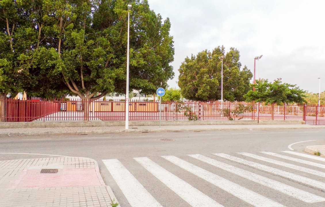 Venta - Terreno urbano - La hoya - La Hoya-Daimes-El Derramador
