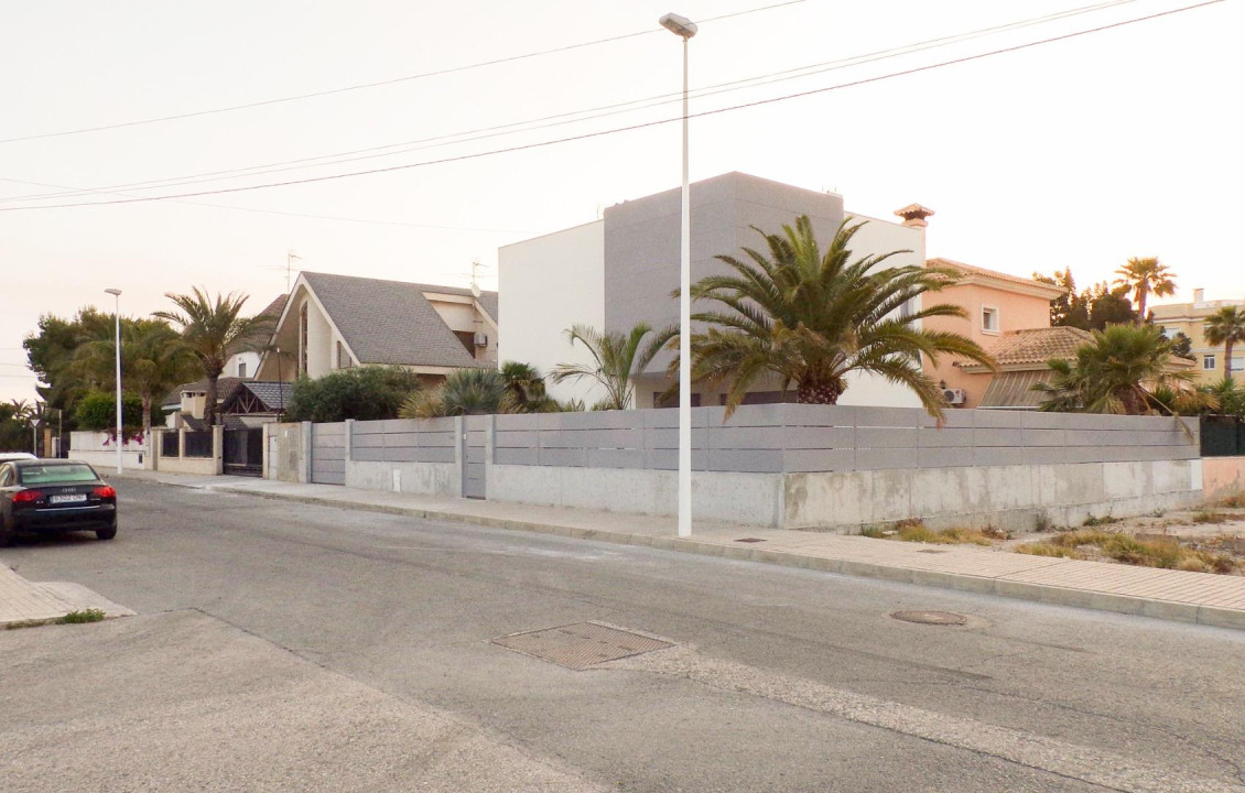 Venta - Terreno urbano - La hoya - La Hoya-Daimes-El Derramador
