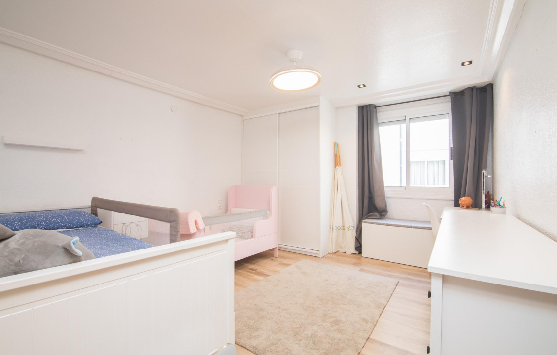 For Sale - Flat - Elche - Reina Victoria-Miguel Hernández
