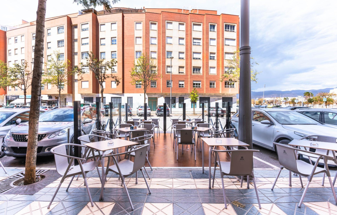 Alquiler Larga Estancia - Local comercial - Roquetas de Mar - Avenida Juan Carlos