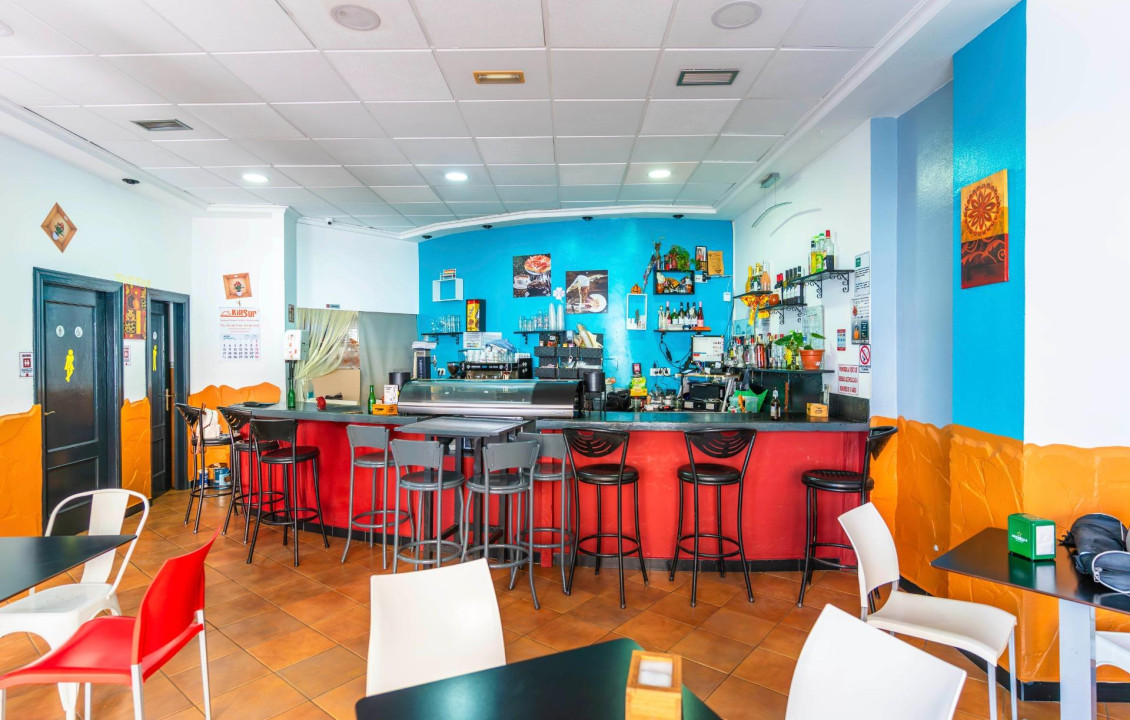 Alquiler Larga Estancia - Local comercial - Roquetas de Mar - Avenida Juan Carlos