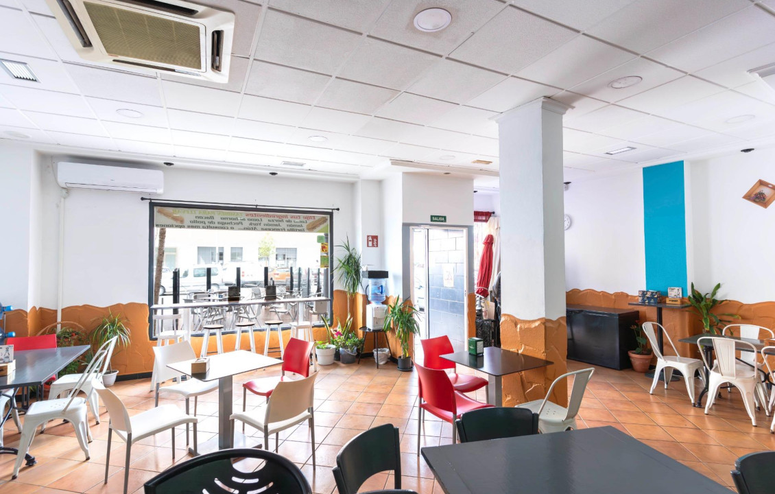 Alquiler Larga Estancia - Local comercial - Roquetas de Mar - Avenida Juan Carlos