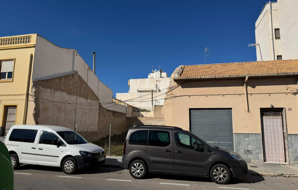For Sale - Terreno urbano - Torrellano - Centro