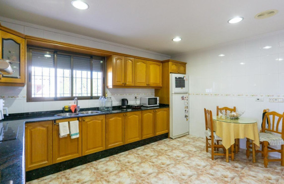 For Sale - Chalet - Crevillent - Comunidad valenciana