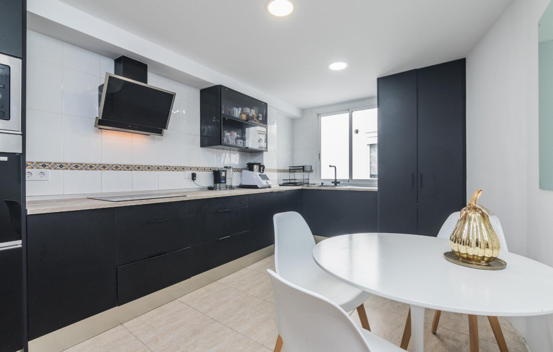 For Sale - Flat - Elche - Reina Victoria-Miguel Hernández