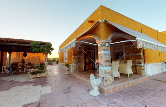 For Sale - Chalet - Crevillent - EL REALENGO