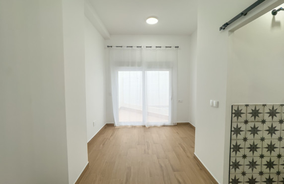 Long Rental Period - Flat - Almoradi