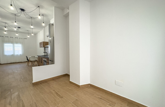 Long Rental Period - Flat - Almoradi