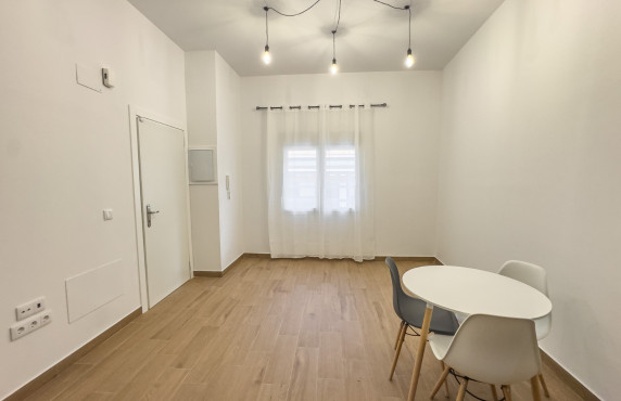 Long Rental Period - Flat - Almoradi