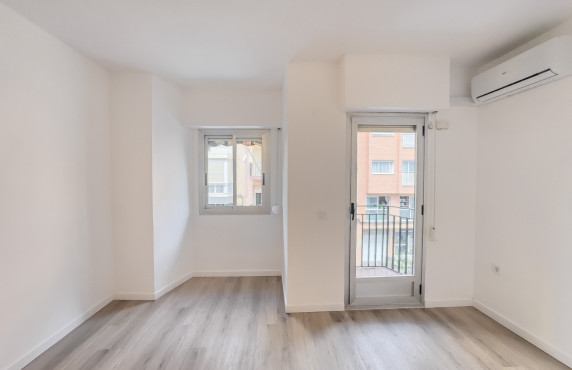 Long Rental Period - Flat - Alicante - Benalua