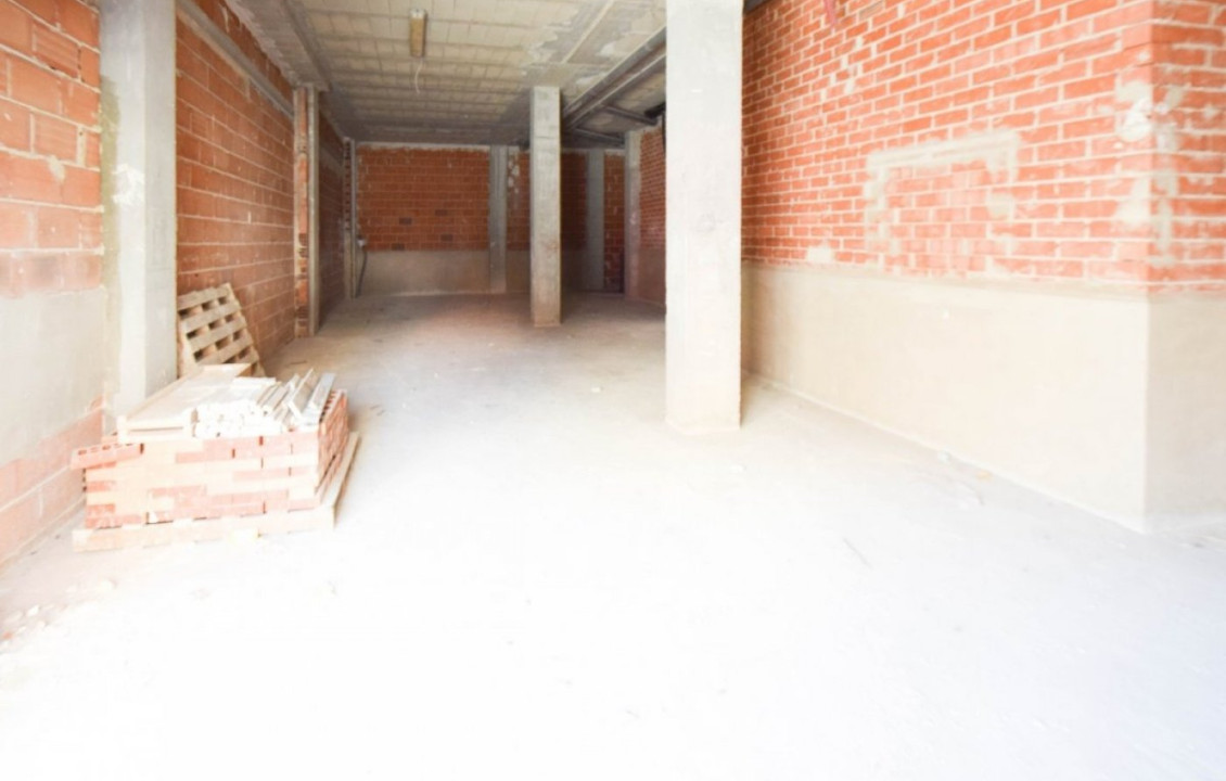 Alquiler Larga Estancia - Local comercial - Elche - Plaza Crevillente-Juzgados