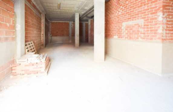 Alquiler Larga Estancia - Local comercial - Elche - Plaza Crevillente-Juzgados