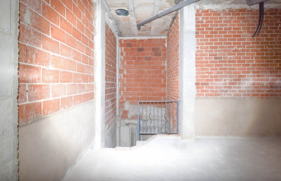 Alquiler Larga Estancia - Local comercial - Elche - Plaza Crevillente-Juzgados